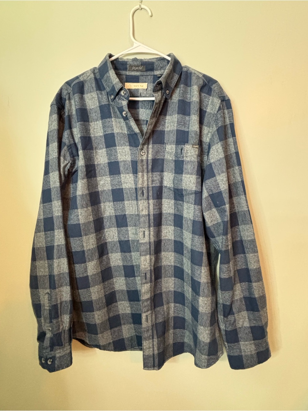 Men's Blue & Gray Plaid Button-Down Shirt